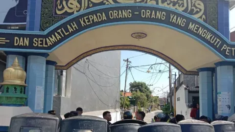 Kasus Pencabulan Anak Kiai Jombang, Aziz Yanuar Komentar Menohok - GenPI.co
