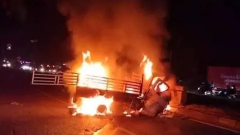 Mobil Hias Parade Jakarnaval Terbakar di Ancol, Ya Ampun - GenPI.co