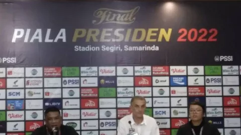 Milomir Seslija Tak Terima Arema FC Juara Piala Presiden 2022 - GenPI.co