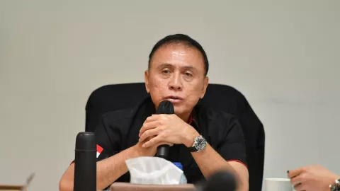 Panpel Abdul Haris Tantang Ketum PSSI, Iwan Bule Langsung Tanggung Jawab - GenPI.co