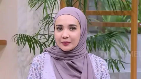 Lama Tak Dikaruniai Anak, Zaskia Sungkar Trauma Pakai Test Pack - GenPI.co