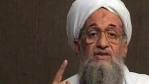 Profil Bos Al Qaeda Ayman al-Zawahiri yang Tewas oleh Drone AS - GenPI.co