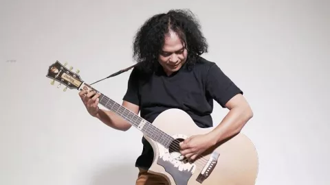 Konser di Bandung, Deolipa Yumara Bawa Nyanyian Penyatu Negeri - GenPI.co