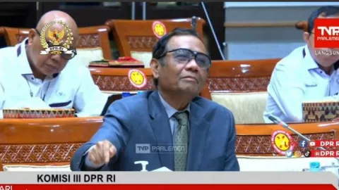 Mahfud MD Bantah Tudingan Fadil Imran Bakal Susul Ferdy Sambo - GenPI.co