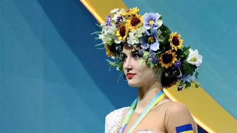 Bidadari Ukraina Sungguh Memesona, Atlet Senam Berparas Menawan - GenPI.co