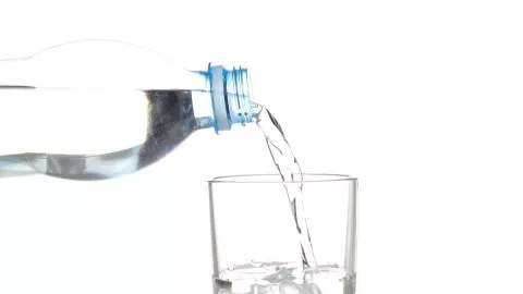 Begini Efek Minum Air Es Setelah Berolahraga, Wajib Kamu Hindari - GenPI.co