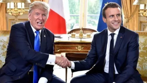 Donald Trump Membual Pegang Rahasia Presiden Prancis, Termasuk Petualangan Ranjang - GenPI.co