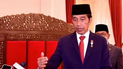 Selain Satu Partai, Jokowi Beber Alasan Lantik Azwar Anas Jadi Menpan-RB - GenPI.co