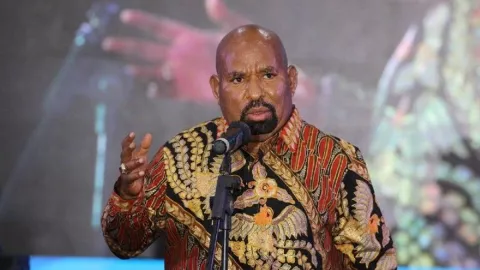 Gubernur Papua Lukas Enembe Dicekal Terkait Korupsi - GenPI.co