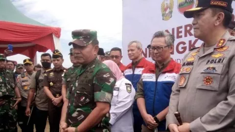 Jenderal Dudung Perintahkan Anak Buahnya, Effendi Simbolon Bisa Lega - GenPI.co
