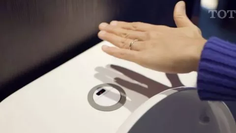 Antibakteri, Ini Dia Teknologi Touchless Flush di Toilet - GenPI.co