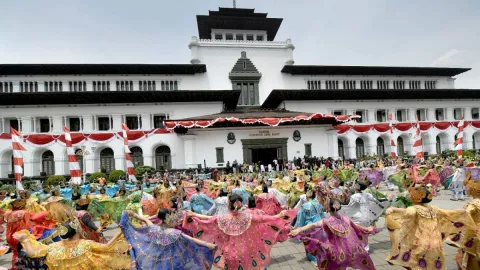Jadi Warisan Budaya Tak Benda Indonesia, Tari Merak Perlu Dilestarikan - GenPI.co