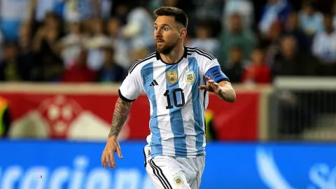 Jelang Piala Dunia 2022, Lionel Messi Dikabarkan Ngamuk - GenPI.co