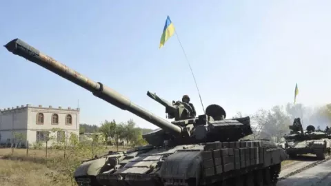 Perang Rusia vs Ukraina Belum Berakhir, Prancis dan Jerman Kirim Tank - GenPI.co