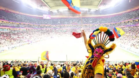 Fans Ekuador Cari Ribut Sindir soal Uang, Suporter Qatar Ngamuk di Stadion - GenPI.co