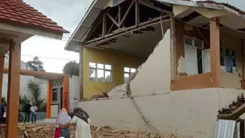 Operator Fokus Pulihkan Jaringan dan Salurkan Bantuan untuk Korban Gempa Cianjur - GenPI.co