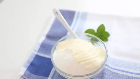 Sederhana Banget, Ini Cara Memilih Yoghurt yang Segar - GenPI.co