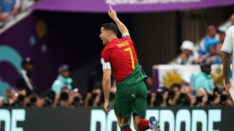 Portugal Bungkam Uruguay, Cristiano Ronaldo Beri Pesan Berkelas - GenPI.co