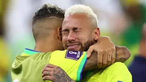 Tak Percaya Brasil Tersingkir dari Piala Dunia 2022, Neymar Sampai Lumpuh - GenPI.co