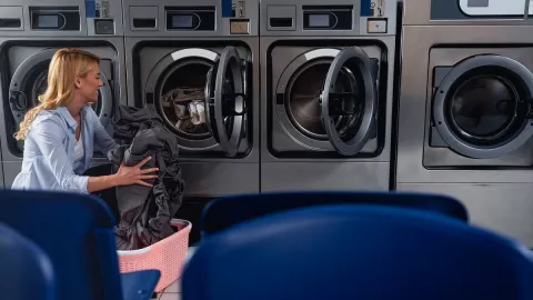 Sucikah Hasil Cucian di Laundry? Begini Hukumnya Menurut Buya Yahya - GenPI.co