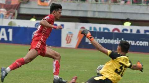 Cetak 2 Gol di Laga Debut, Striker Persija Jakarta Merendah - GenPI.co