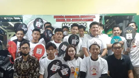 Ajak Hidup Sehat, PMN Dukung Ganjar Gandeng Pemuda Main Bulu Tangkis - GenPI.co