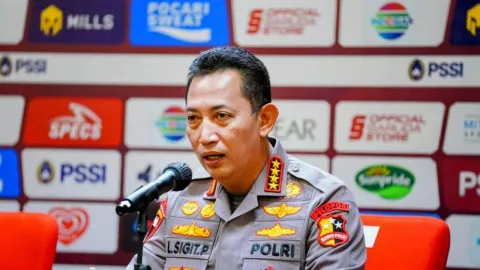 Bantu Erick Thohir di PSSI, Kapolri Listyo Sigit Prabowo Hancurkan Mafia Bola - GenPI.co