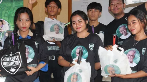 Bantuan Kowarteg Dukung Ganjar Bikin Ibu-ibu Prasejahtera Semringah - GenPI.co