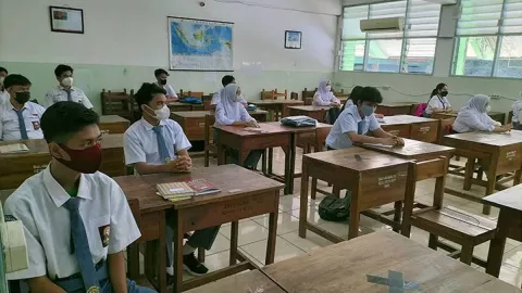 Viral Pemprov NTT Tetapkan Sekolah Jam 5 Pagi, DPRD Kaget - GenPI.co