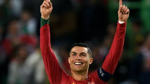 Banyak Pecahkan Rekor, Ronaldo Masih Pemain Penting di Timnas Portugal - GenPI.co