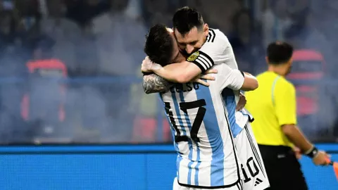 Lionel Messi Hattrick, Timnas Argentina Ukir Sejarah Baru - GenPI.co