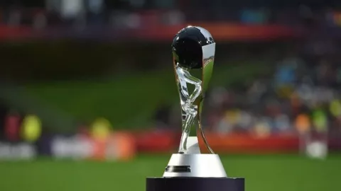 Piala Dunia U-20 Batal, Dampak Besar Dirasakan Pemegang Lisensi Merchandise - GenPI.co