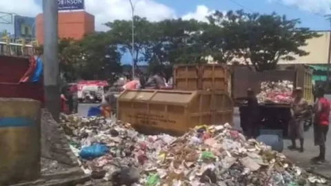 Musim Durian di Ambon, Sampah Kulitnya Mencapai 25 Ton per Hari - GenPI.co