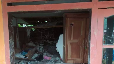 Bencana Tebing Longsor di Blitar Jawa Timur, Telan 1 Korban Jiwa - GenPI.co
