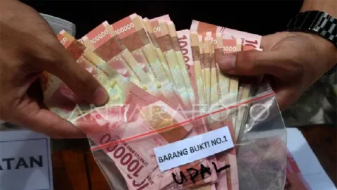 298 Lembar Uang Palsu Ditemukan Beredar di Aceh - GenPI.co
