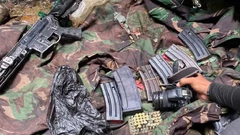 13 Senjata Api dan 710 Butir Amunisi Disita dari Anggota KKB di Papua - GenPI.co
