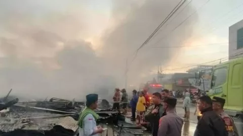 11 Ruko Ludes dan 1 Orang Terluka Akibat Kebakaran di Kalimantan Utara - GenPI.co