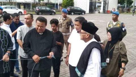 Sinode Gereja Protestan Maluku Serahkan 1 Ekor Sapi ke Masjid di Ambon - GenPI.co