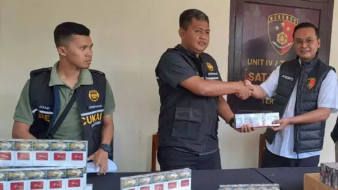Kecelakaan di Jembrana Ungkap Kasus Penyelundupan Rokok Ilegal ke Bali - GenPI.co