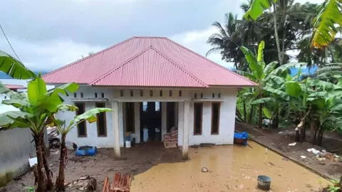 68 Rumah Rusak dalam Peristiwa Bencana Tanah Longsor di Agam - GenPI.co