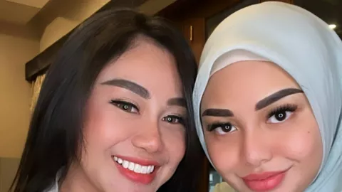 Linda Wan Dipuji Habis-habisan, Salon Sulam Alisnya Pujaan Para Artis - GenPI.co