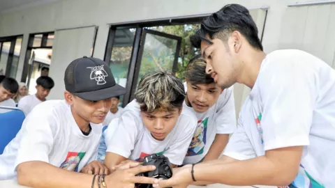 Kembangkan Kreativitas Milenial, PMN Dukung Ganjar Gelar Pelatihan Fotografi - GenPI.co