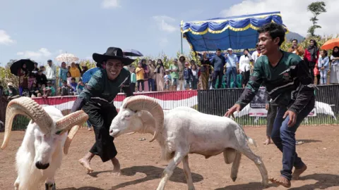 Adu Ketangkasan, Ganjartivity Lestarikan Tradisi Kebudayaan Lokal Garut - GenPI.co