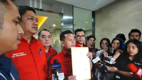 Tak Terima Jokowi Dihina, PDIP Laporkan Rocky Gerung - GenPI.co