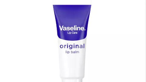 Lip Balm Vaseline, Produk Terbaik untuk Bibir Kering - GenPI.co