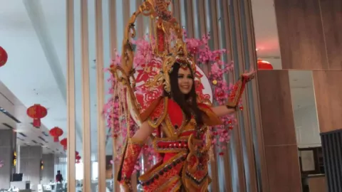 Lisensi Miss Universe Indonesia Dicabut, Fabienne Nicole Tetap Aman - GenPI.co