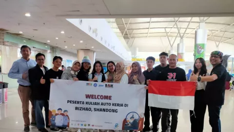 Dapat Beasiswa Indonesia Berpijar, 5 Pelajar Perdalam Ilmu E-commerce di China - GenPI.co