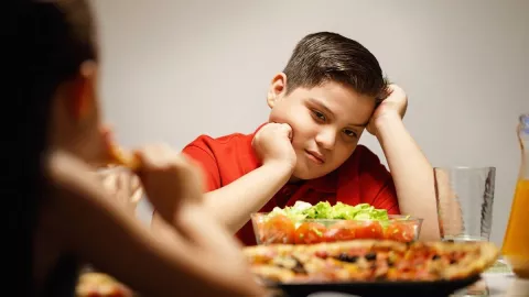 Studi Ungkap Kasus Obesitas Parah Dialami Anak-anak Kecil di Amerika Serikat - GenPI.co