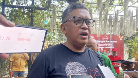 Bendera PDIP di Gunungkidul Diturunkan, Hasto Kristiyanto: Kami Peserta Pemilu - GenPI.co
