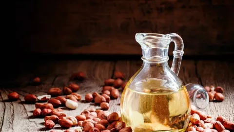 5 Manfaat Minyak Kacang untuk Kesehatan Tubuh - GenPI.co